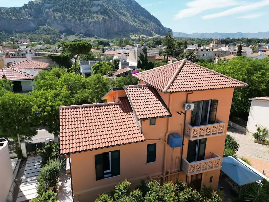 Apartment By The Sea Mondello Beach Palermo 0*,  Italien